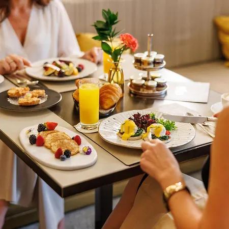 Casa Baglioni - The Leading Of The World 5* Milão